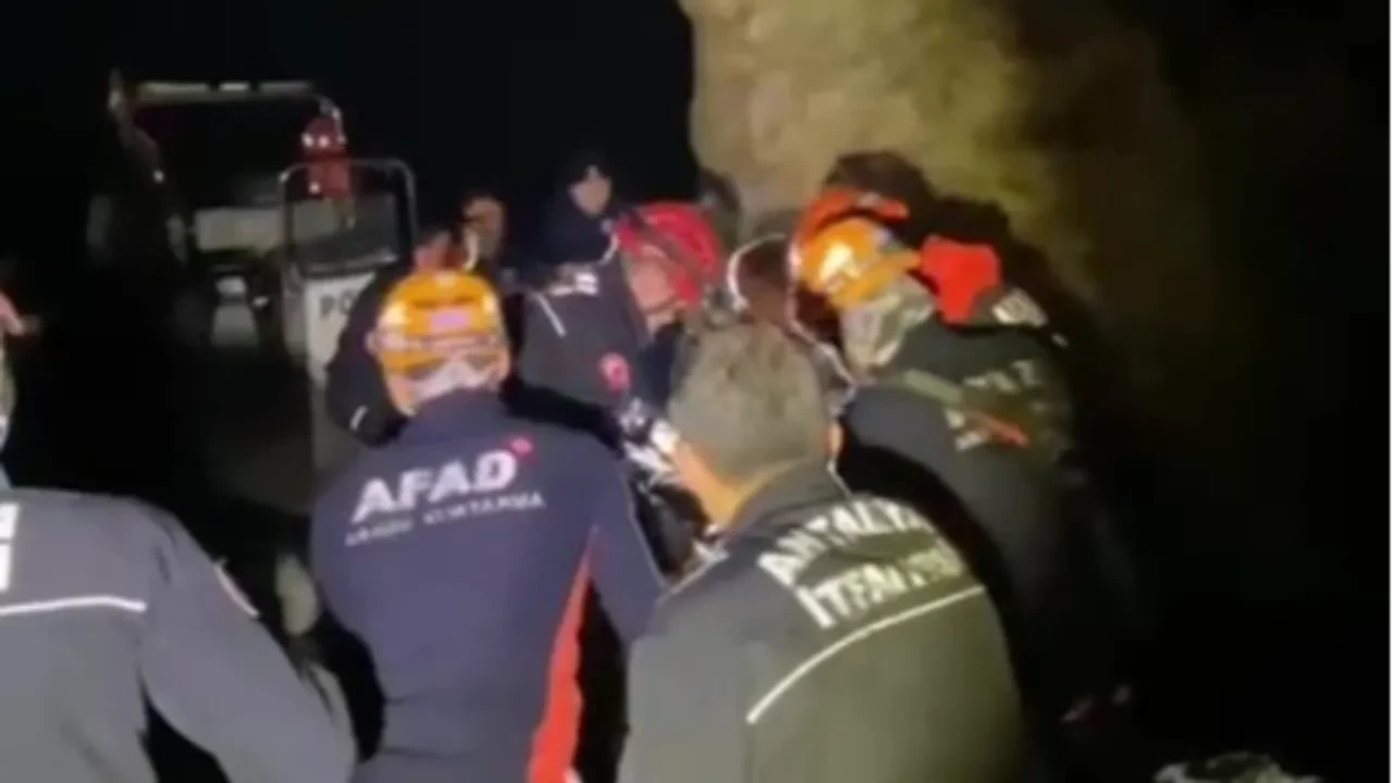 Falezlerden düşen şahıs AFAD ve itfaiye tarafından kurtarıldı
