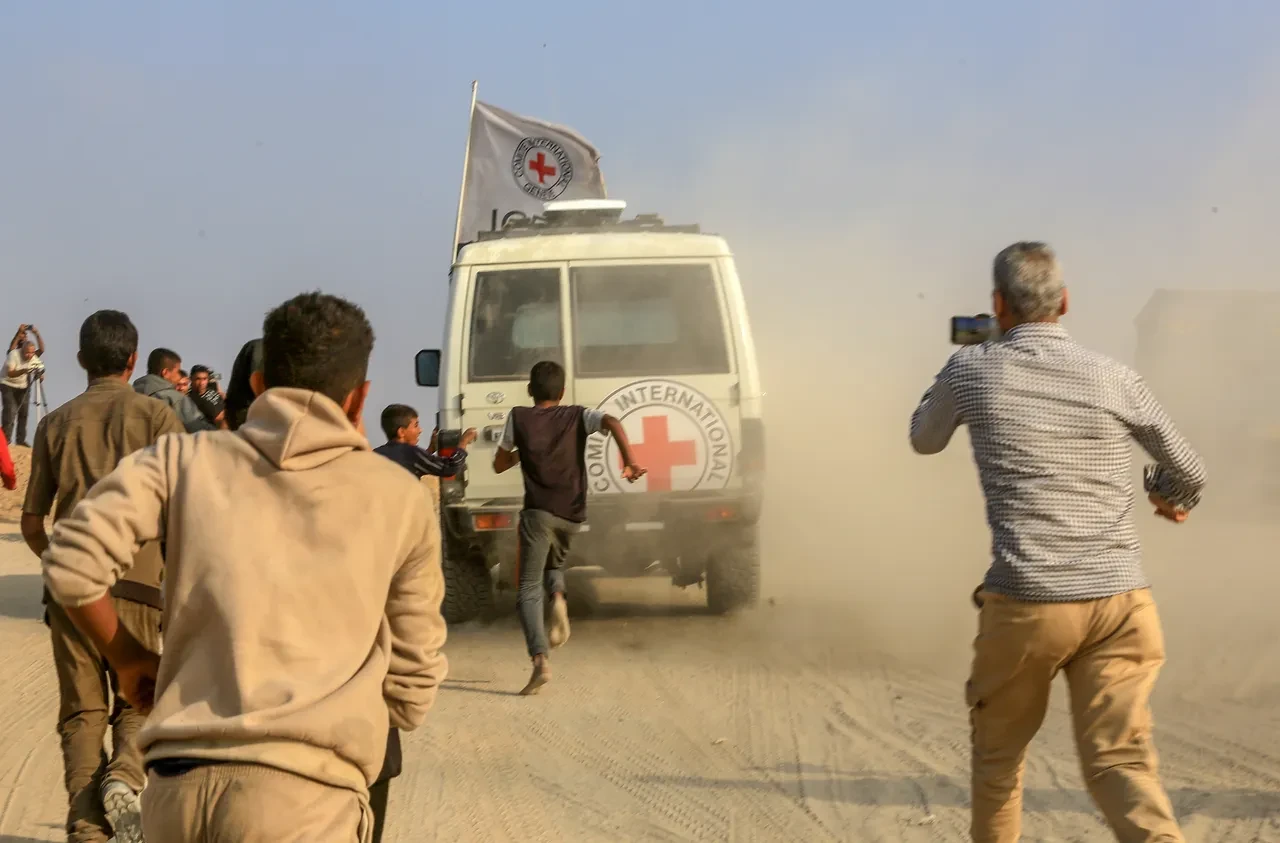 Hamas, 2014'te esir aldığı İsrailli askerin cesedini Kızılhaç'a teslim etti