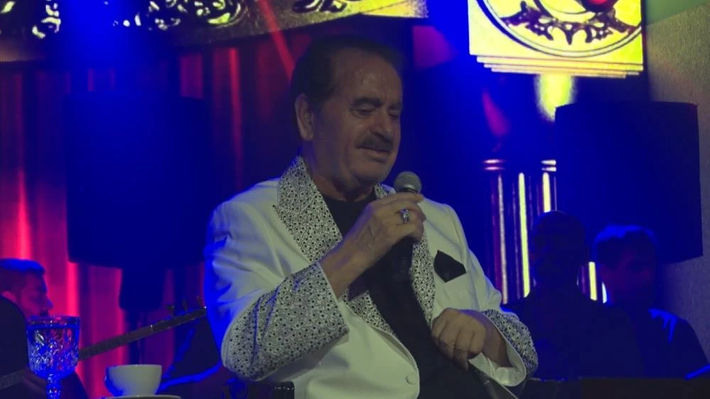 İbrahim Tatlıses 50 yıl sonra yeniden Kayseri'de sahneye çıktı