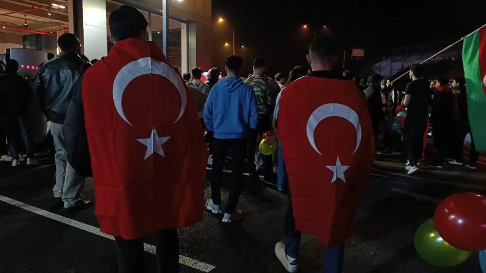 Tekirdağ'da "Karabağ Zaferi" coşkusu: Halk bayraklarla yürüyüş yaptı