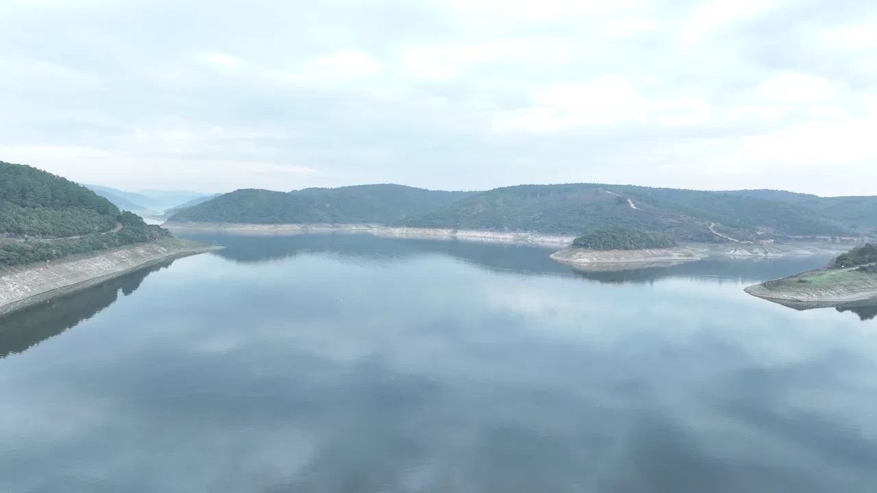 İstanbul barajları alarm veriyor! Doluluk oranı kritik seviyede: “Günlük su tüketimi yarıya düşmeli”