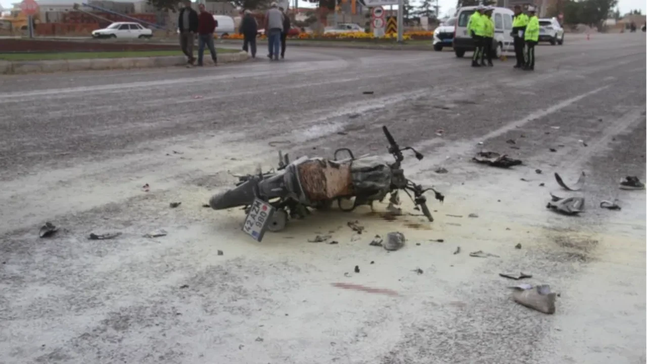 Kazada ağır yaralanan 18 yaşındaki motosiklet sürücüsü hayata tutunamadı