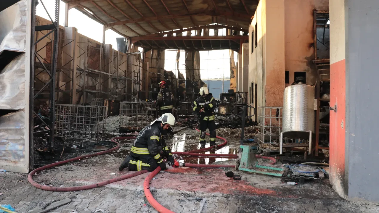 Kocaeli fabrika yangını soruşturması genişliyor! Gözaltı sayısı yükseldi