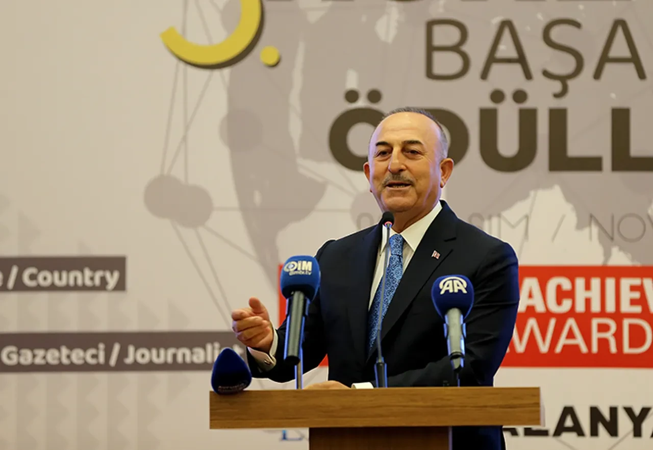 Küresel Başarı Ödülleri sahiplerini buldu: Çavuşoğlu'na Küresel Diplomasi ödülü