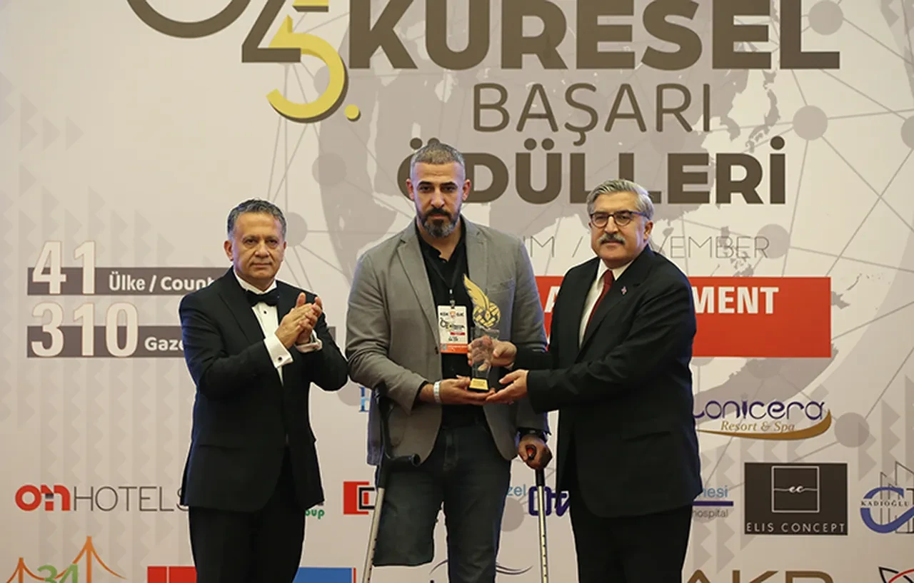 Küresel Başarı Ödülleri sahiplerini buldu: Çavuşoğlu'na Küresel Diplomasi ödülü