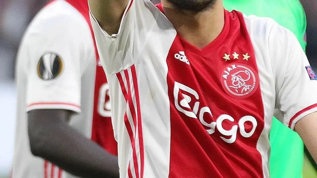 Ajax maçı neden ertelendi? Hollanda Futbol Federasyonu maçın tatil edildiğini duyurdu
