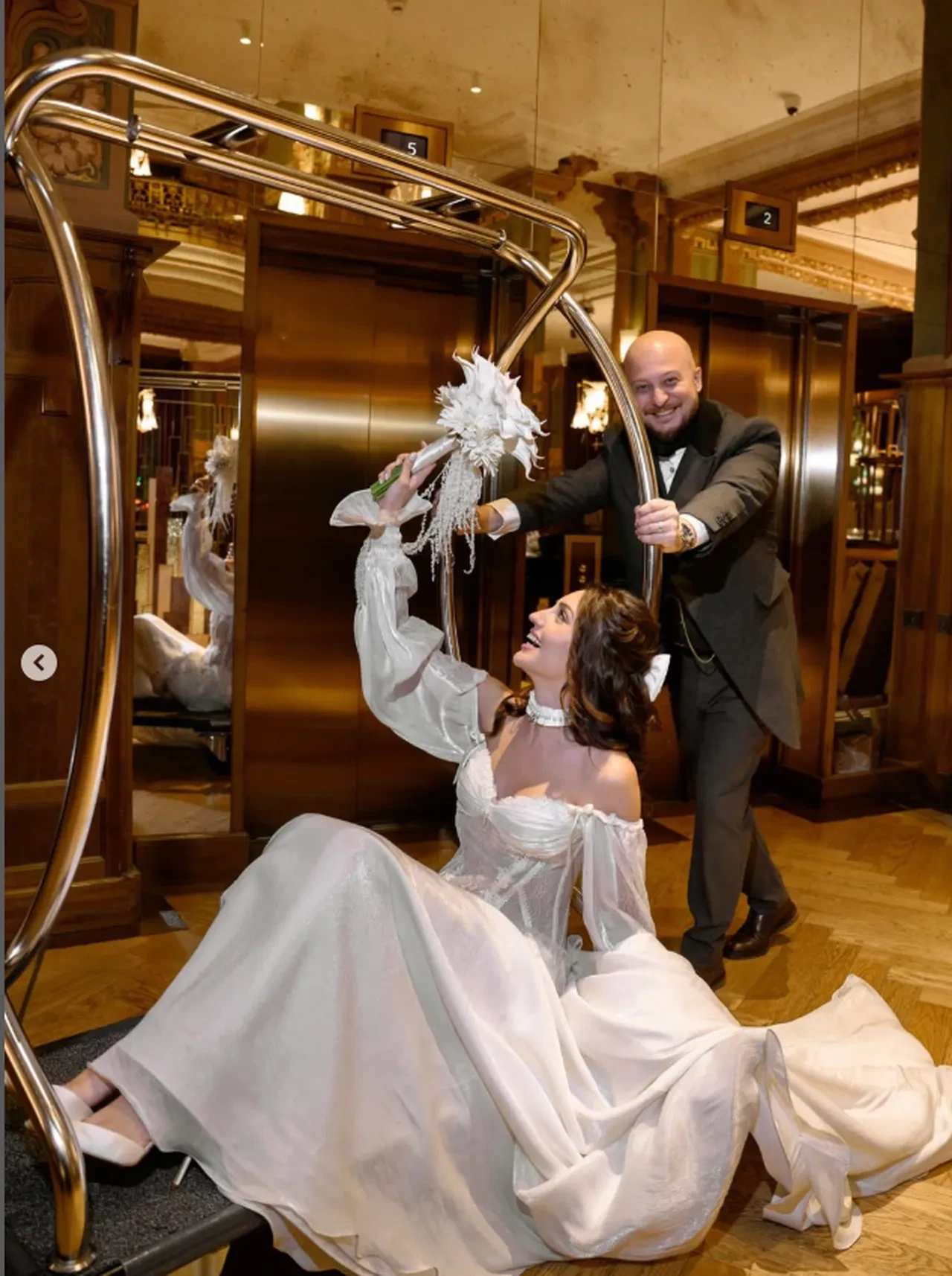 Bir Zamanlar Çukurova'nın Gülten'i Selin Genç Budapeşte'de evlendi!