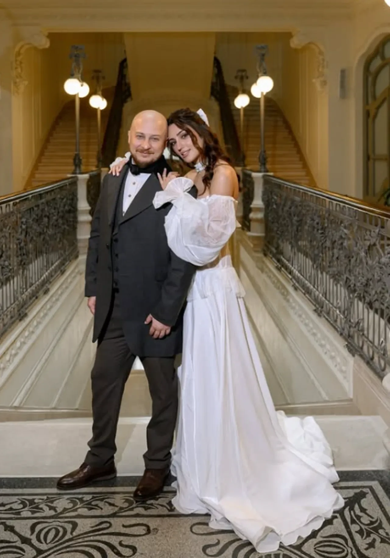 Bir Zamanlar Çukurova'nın Gülten'i Selin Genç Budapeşte'de evlendi!