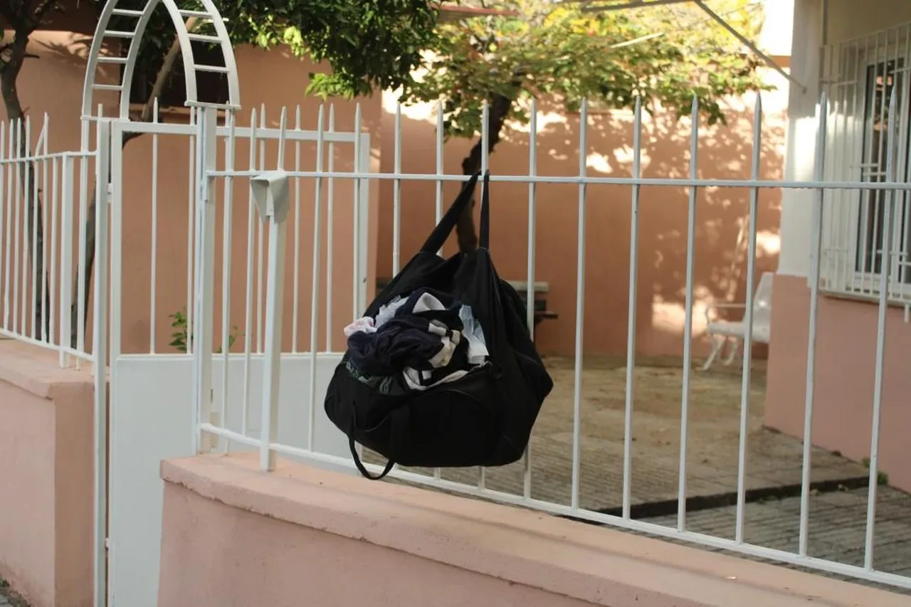 Camiye bırakılan çanta ekipleri harekete geçirdi!