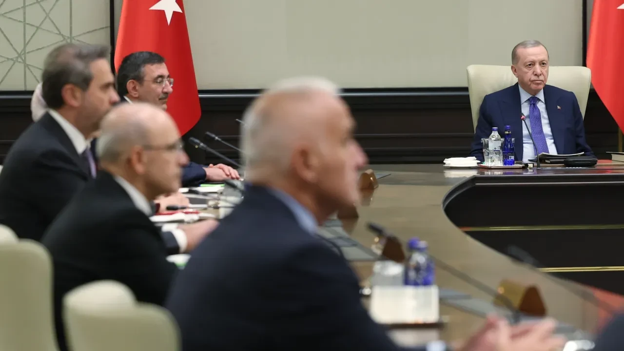 Kabine bugün toplanıyor! İşte masadaki başlıklar