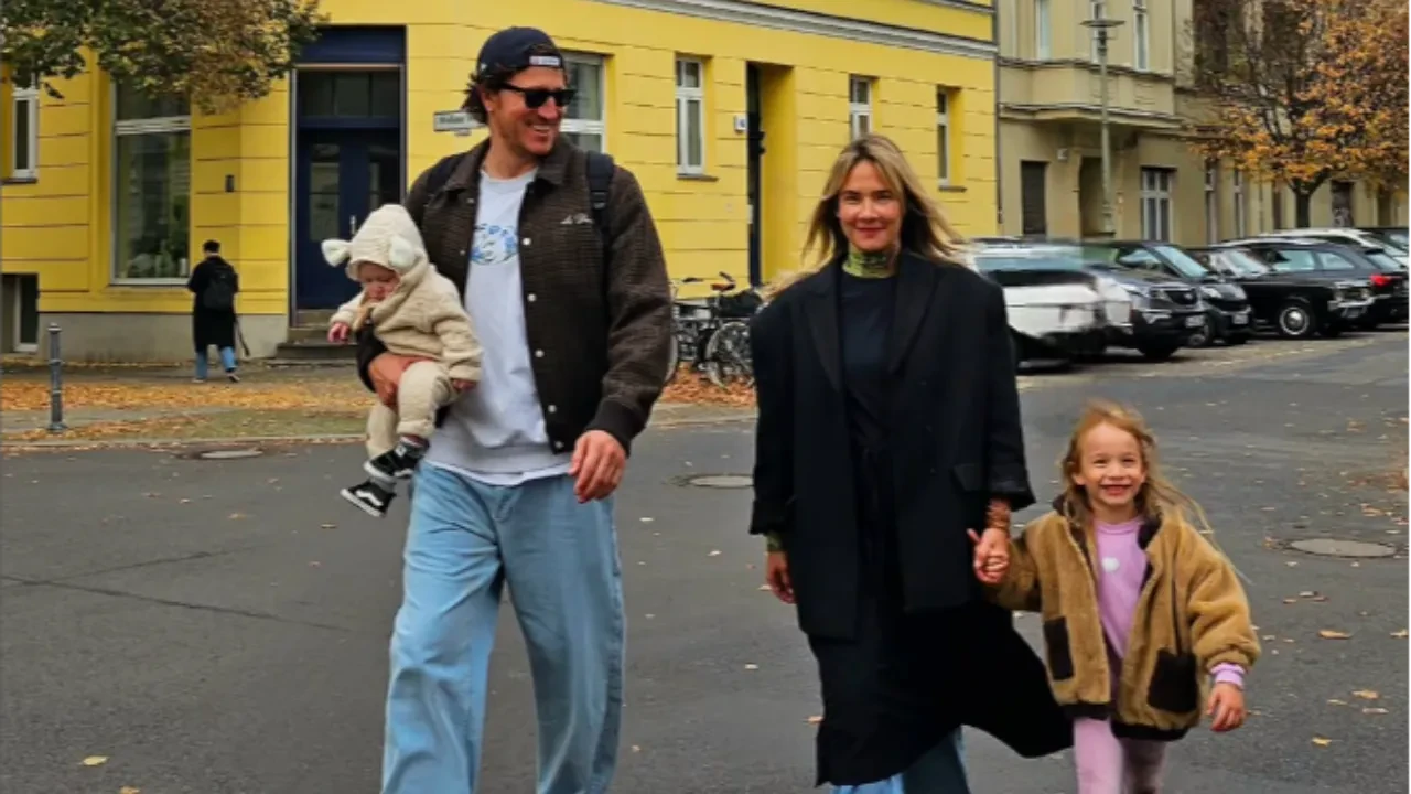 Müge Boz ve Caner Erdeniz çifti İngiltere'ye taşındı! Gerekçeleri eleştiri aldı