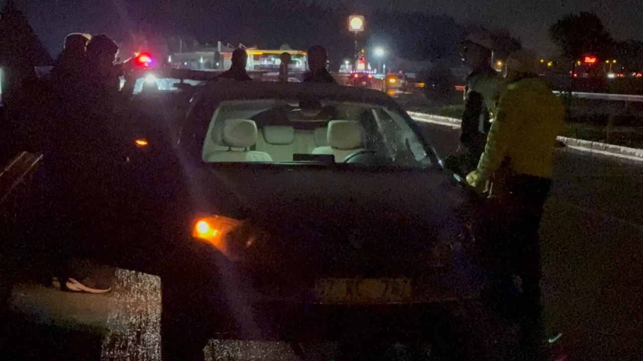 Yaşlı adam arabanın çarpmasıyla can verdi: Geride kalanlar yürek burktu