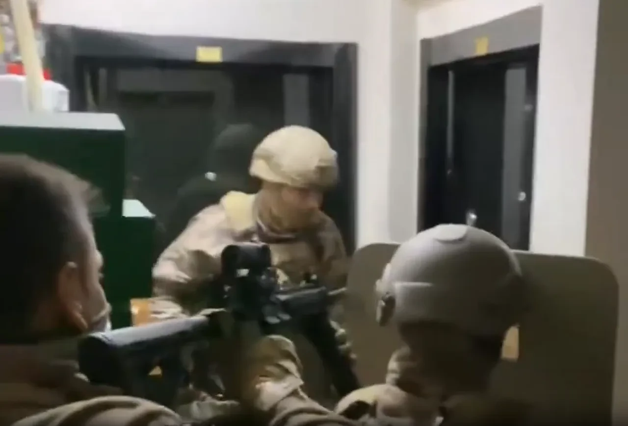 52 ilde tefecilere operasyon! Çok sayıda gözaltı var