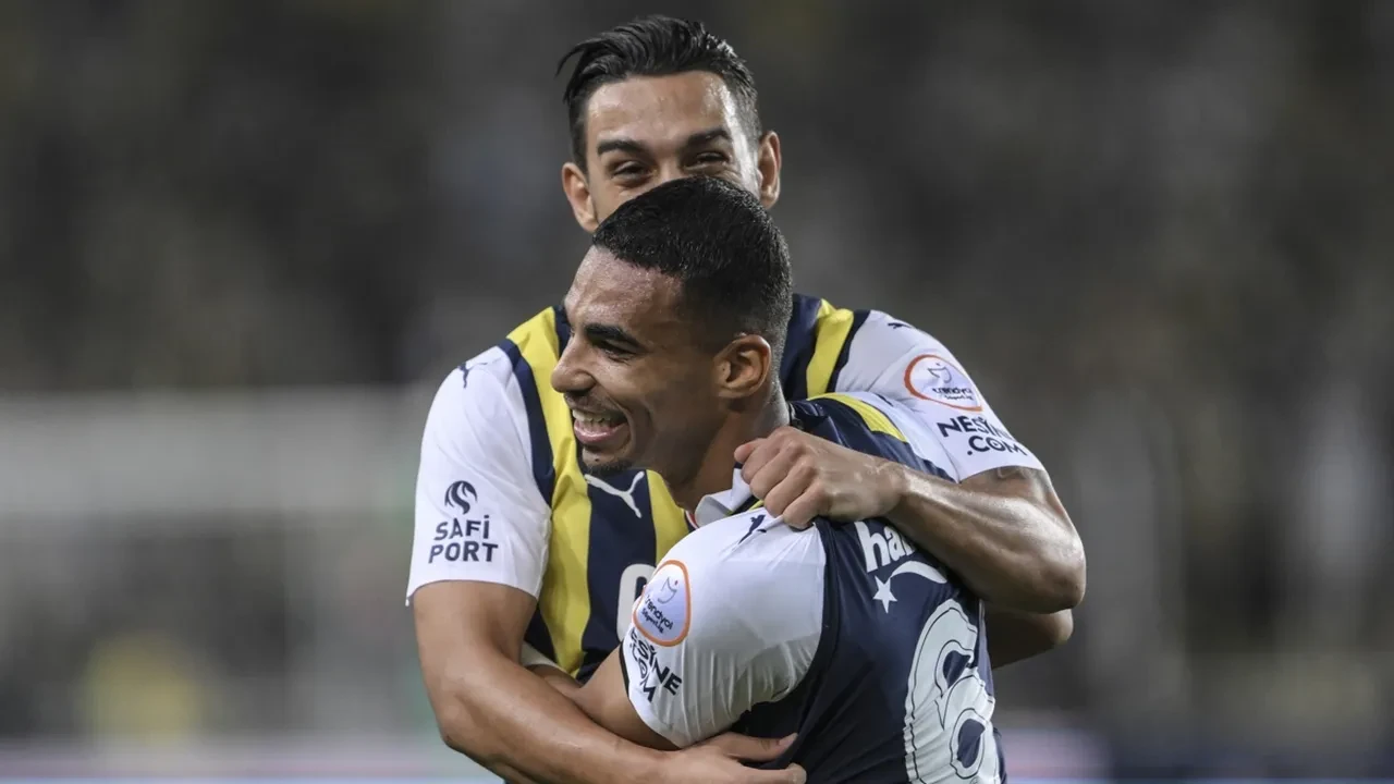 Beşiktaş'tan stoper hamlesi! Fenerbahçe'den ayrılan yıldız da listede