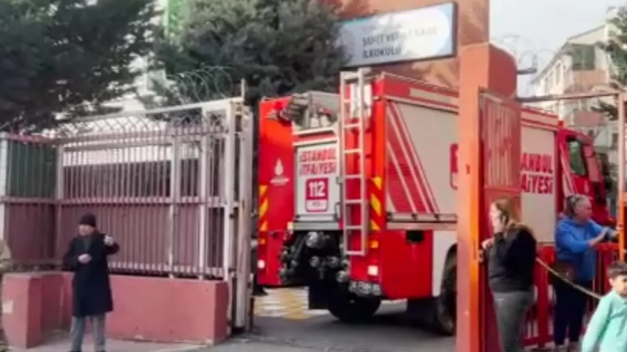 İstanbul'da bir okulda kırmızı alarm! Anında tahliye edildi: Olay yerine çok sayıda ekip yönlendirildi