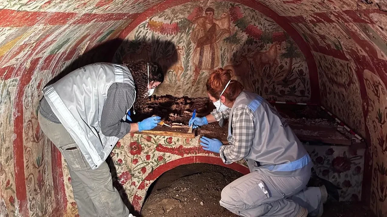 İznik’te dünya tarihi açısından önemli keşif! 'Çoban İsa' figürü gün yüzüne çıkarıldı