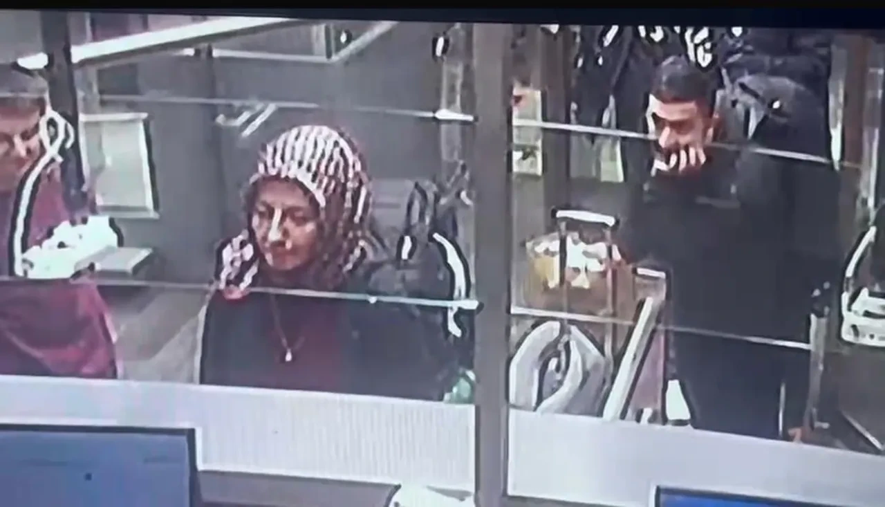 Adliye soyguncusu kaçarken böyle görüntülendi