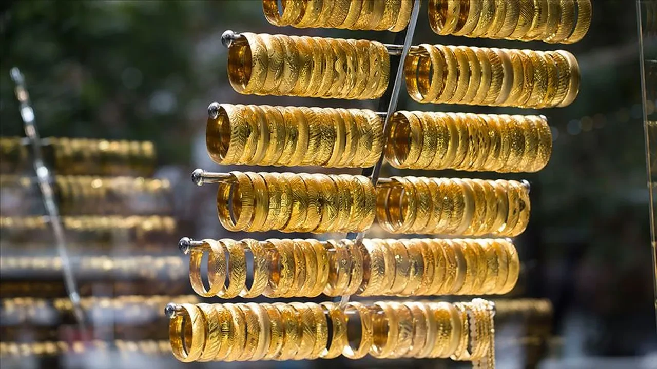 Altında FED etkisi: Önce fırladı, sonra ivme kaybetti! Gram altın ne kadar? (11 Aralık 2025 altın fiyatları) 