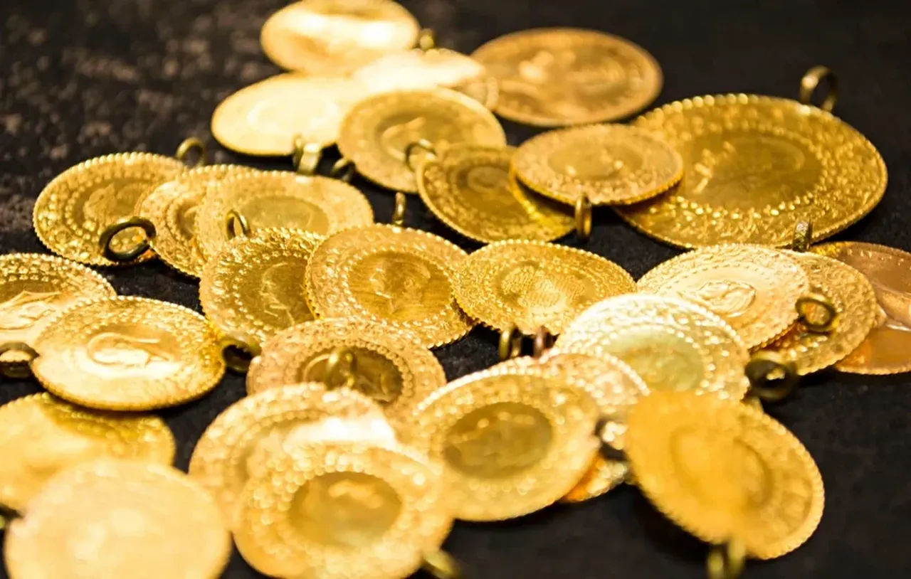 Altında FED etkisi: Önce fırladı, sonra ivme kaybetti! Gram altın ne kadar? (11 Aralık 2025 altın fiyatları) 