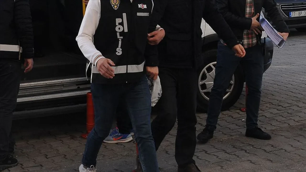 Ebru Gülan kimdir, neden gözaltına alındı?