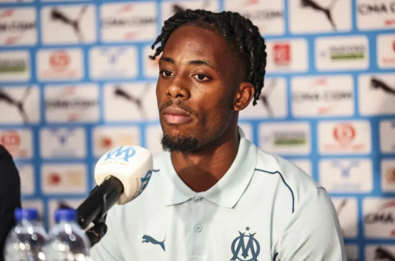 Galatasaray'dan sürpriz golcü hamlesi! Devler ligi rakibinden oyuncu alıyor