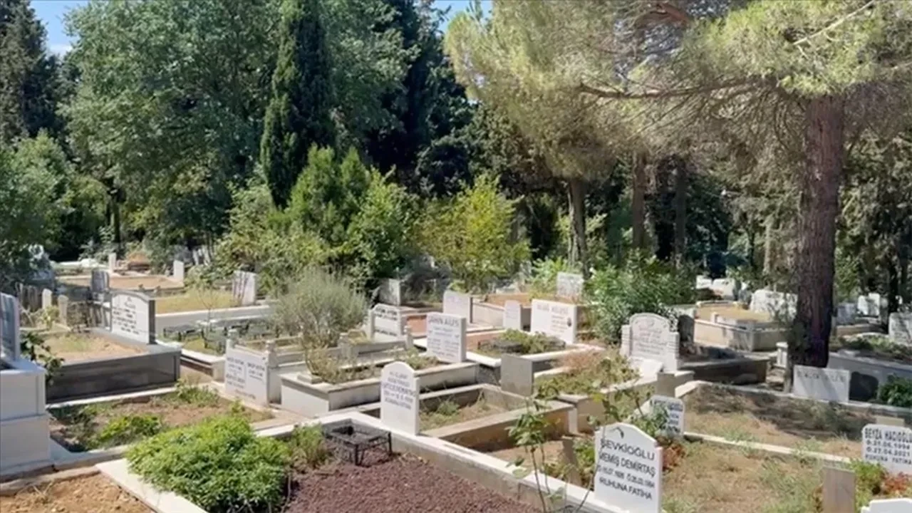 İBB Meclisi'nden geçti: İstanbul'da mezar yeri ücretlerine yüzde 200 zam