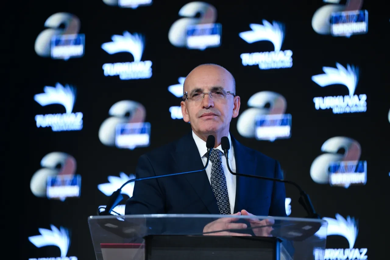 Mehmet Şimşek enflasyonun ne zaman tek haneye ineceğini açıkladı! Kira fiyatlarıyla ilgili de bir mesajı var