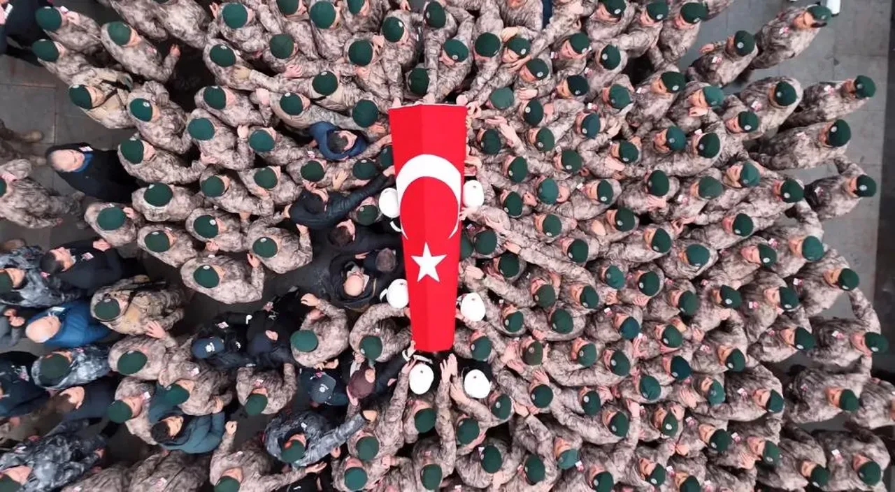 Polis Emre Albayrak'ı şehit eden saldırganın ailesinden 5 kişi hakkında karar verildi