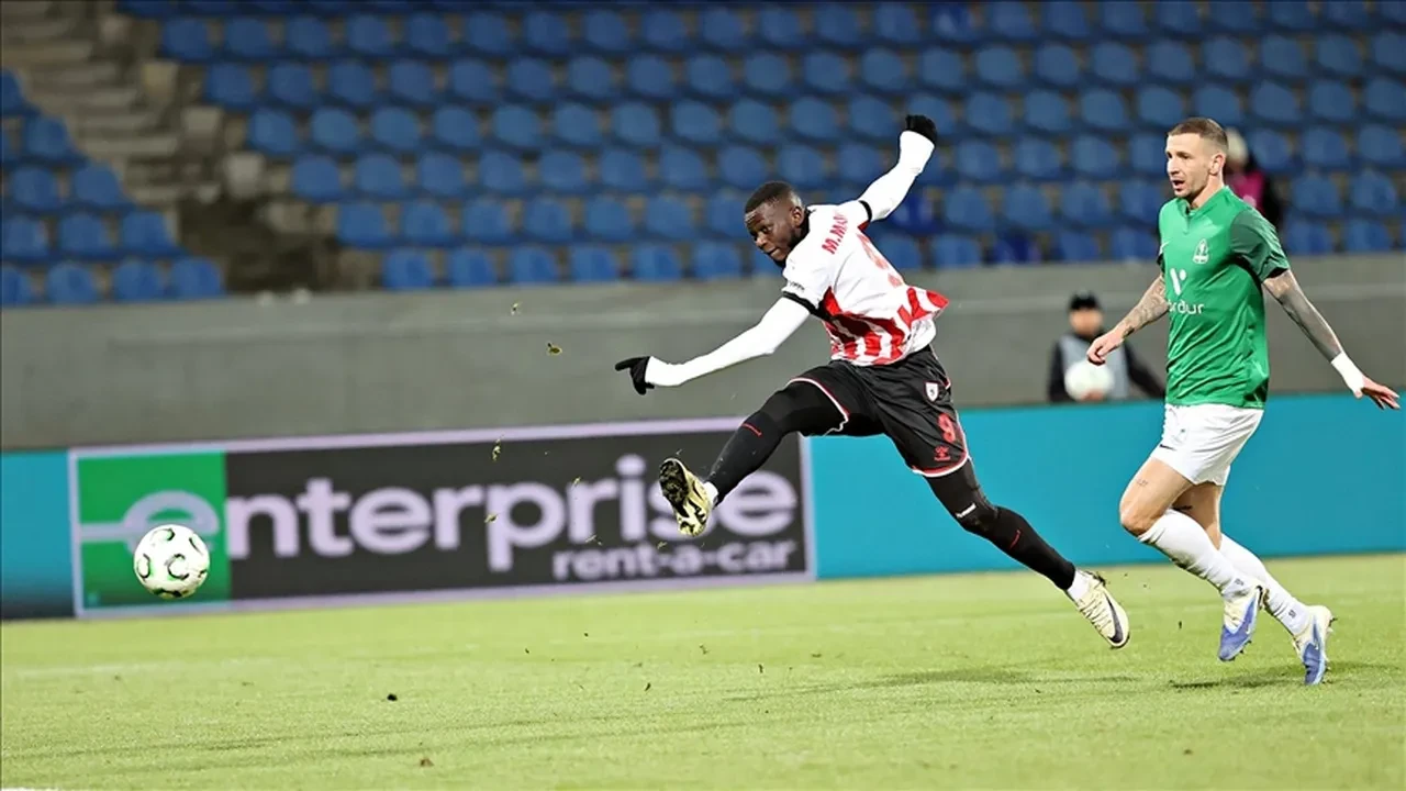 Samsunspor maçı hangi kanalda? AEK maçı canlı yayın ile ekranlara gelecek