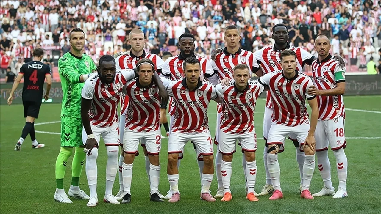 Samsunspor maçı hangi kanalda? AEK maçı canlı yayın ile ekranlara gelecek