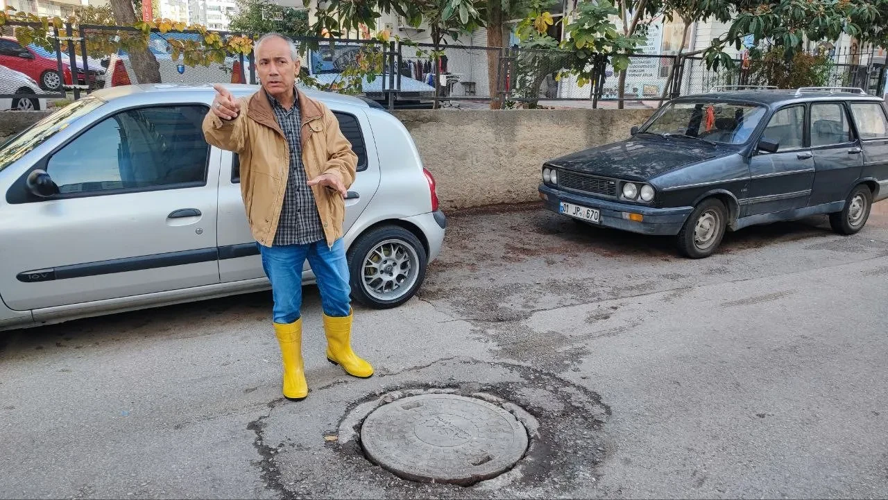 Sürekli su basan bodrum kata 'kontrol kalemiyle suyu test ederek' giriyorlar!