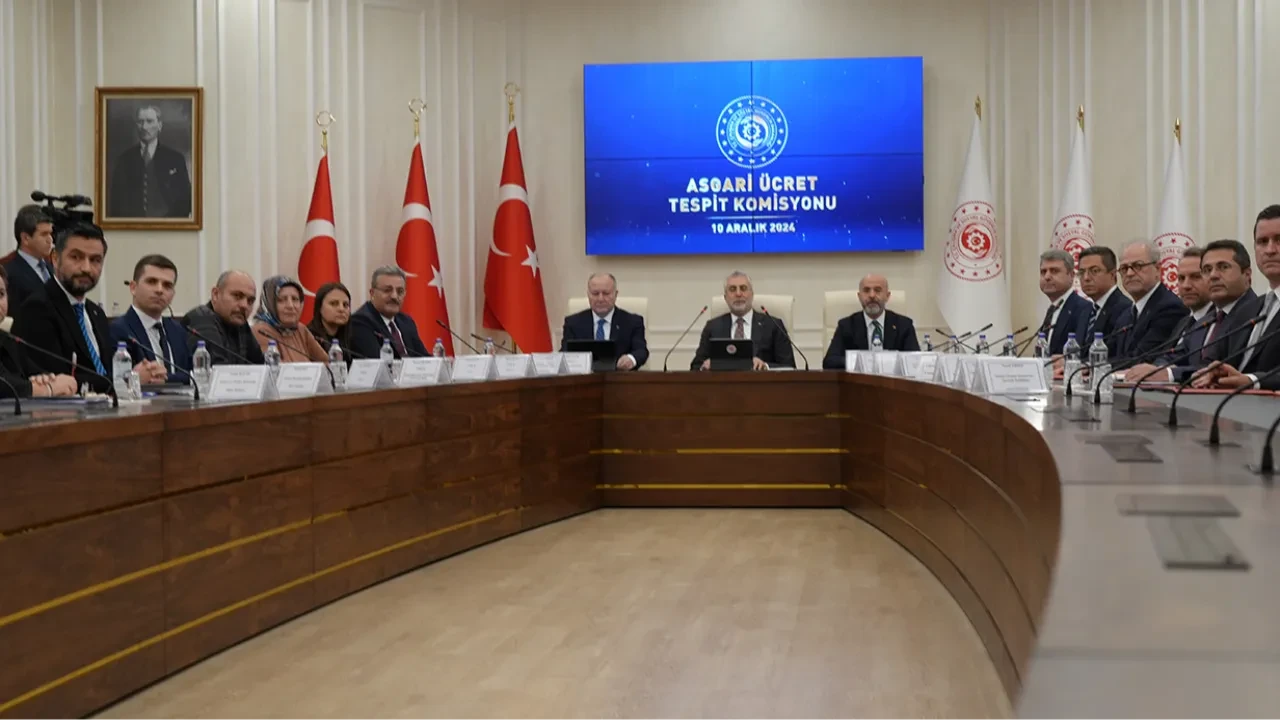 Asgari ücret kaç toplantıda belli oluyor? Geçmişten bugüne asgari ücret toplantıları!