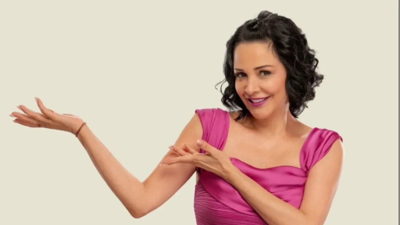 Evrim Akın programdan çıkarıldı mı? Evrim Akın ile Ev Gezmesi programının adı değişti 