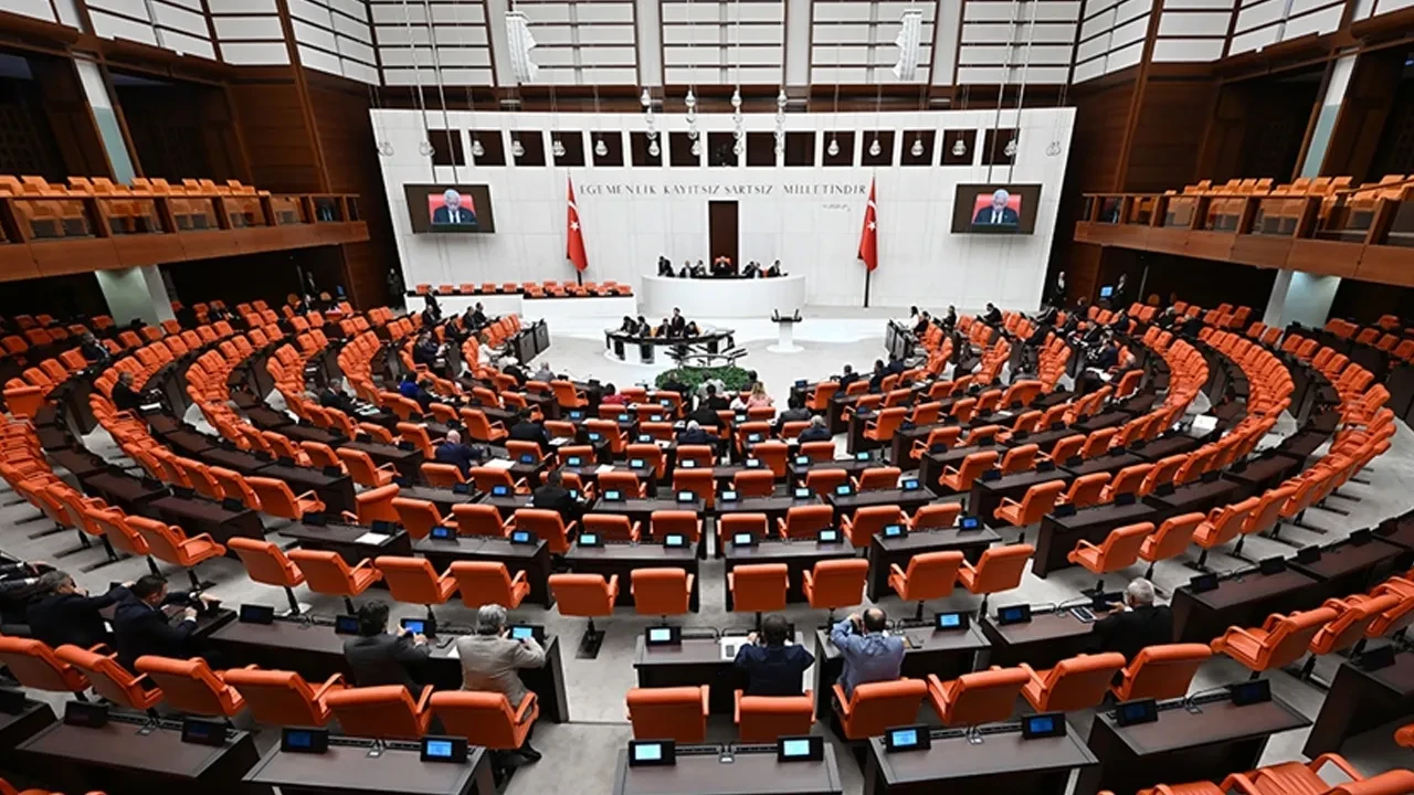 Özgür Özel’in dokunulmazlık dosyası TBMM’ye sunuldu