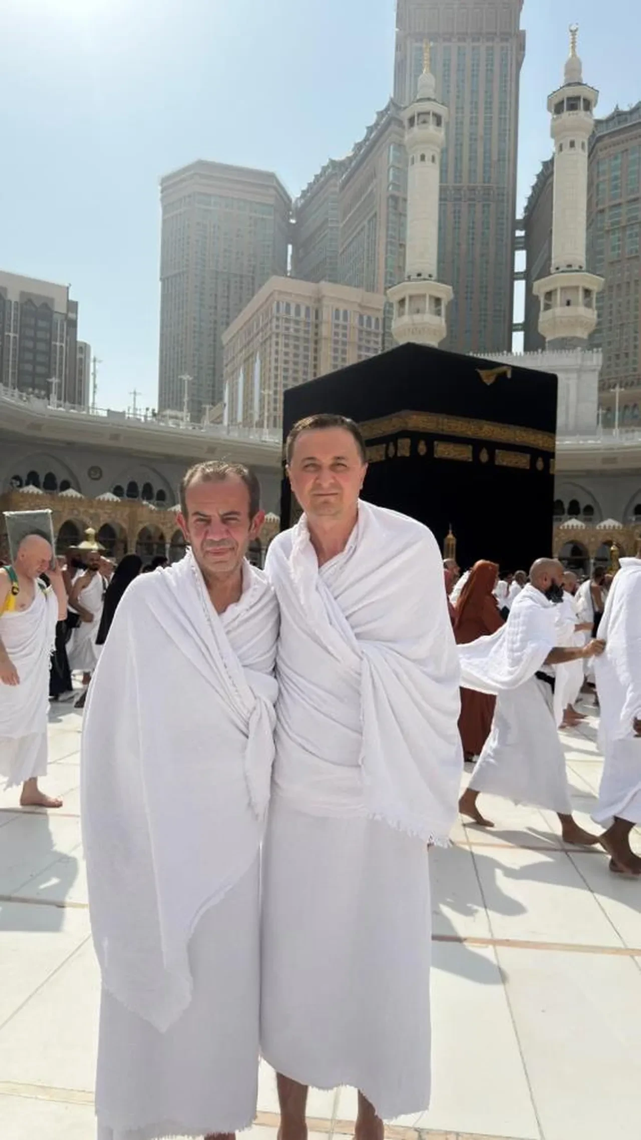 Tanju Özcan, Kutsal Topraklar'dan Cuma mesajı gönderdi: 'Rabbim herkese buraya gelebilmesini nasip etsin'