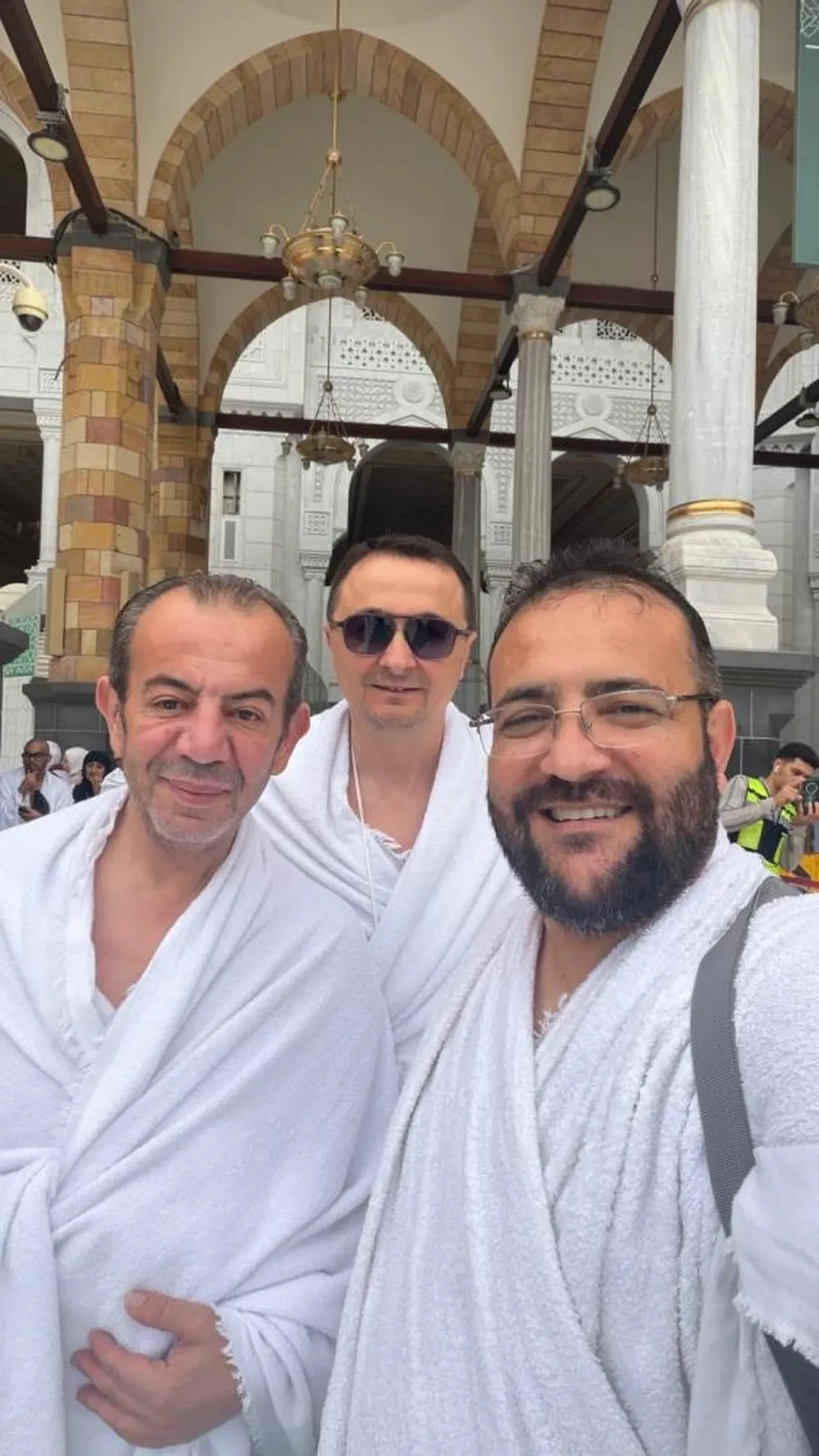 Tanju Özcan, Kutsal Topraklar'dan Cuma mesajı gönderdi: 'Rabbim herkese buraya gelebilmesini nasip etsin'