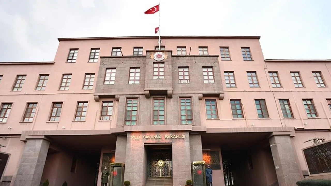 TSK, Suriye'de operasyona mı hazırlanıyor? MSB'den açıklama geldi