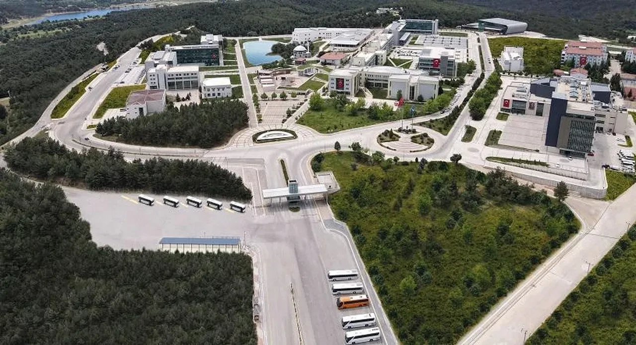 Uşak Üniversitesi Rektörlüğüne atanan Prof. Dr. Ahmet Demir kimdir, nereli? Biyografisi ve aldığı görevler