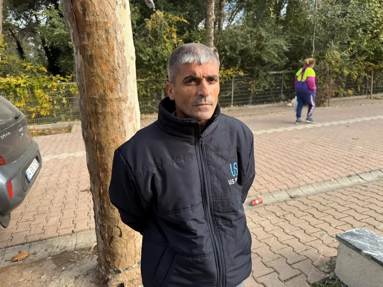 Yerde 60 bin dolar buldu, sahibine teslim etti! Altın kalpli temizlikçiye ödül