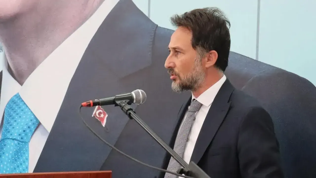 AK Parti'de istifa: Osman Yılmaz görevini bıraktı