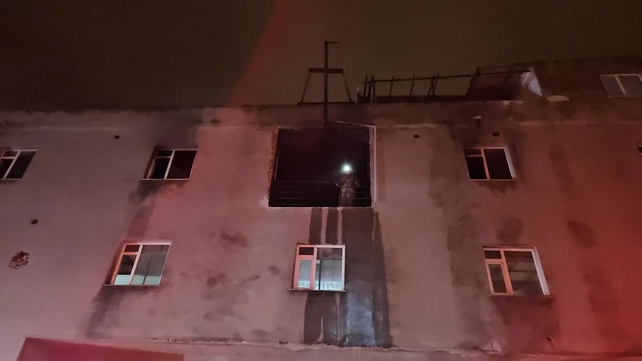 Arnavutköy'de fabrika yangını: Ağır yaralılar var