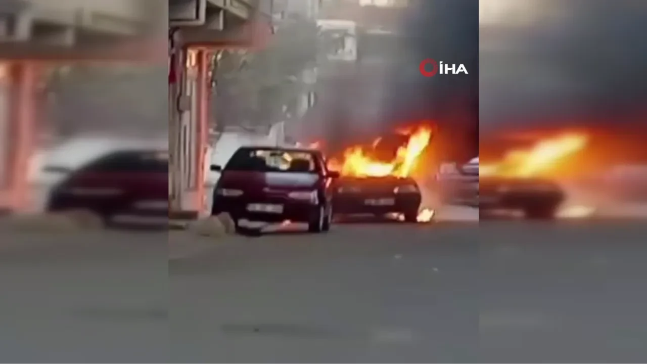 Babaeski'de korku dolu anlar: Otomobil alev topuna döndü!