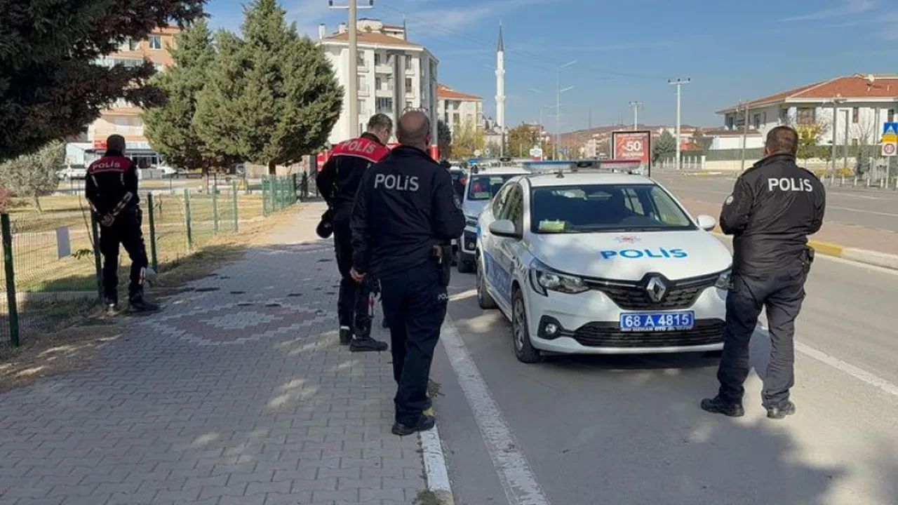Çocukların 'yan baktın' kavgasında kan aktı: 1 ölü, 2 tutuklama
