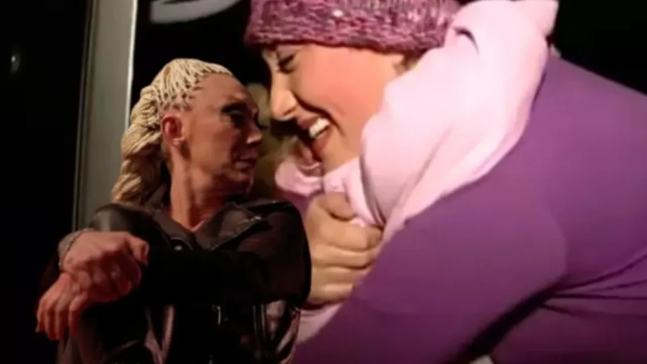 Güllü ve kızı Tuğyan Ülkem Gülter'in yıllar önceki görüntüleri ortaya çıktı! Anne kızın diyaloğu gözleri doldurdu