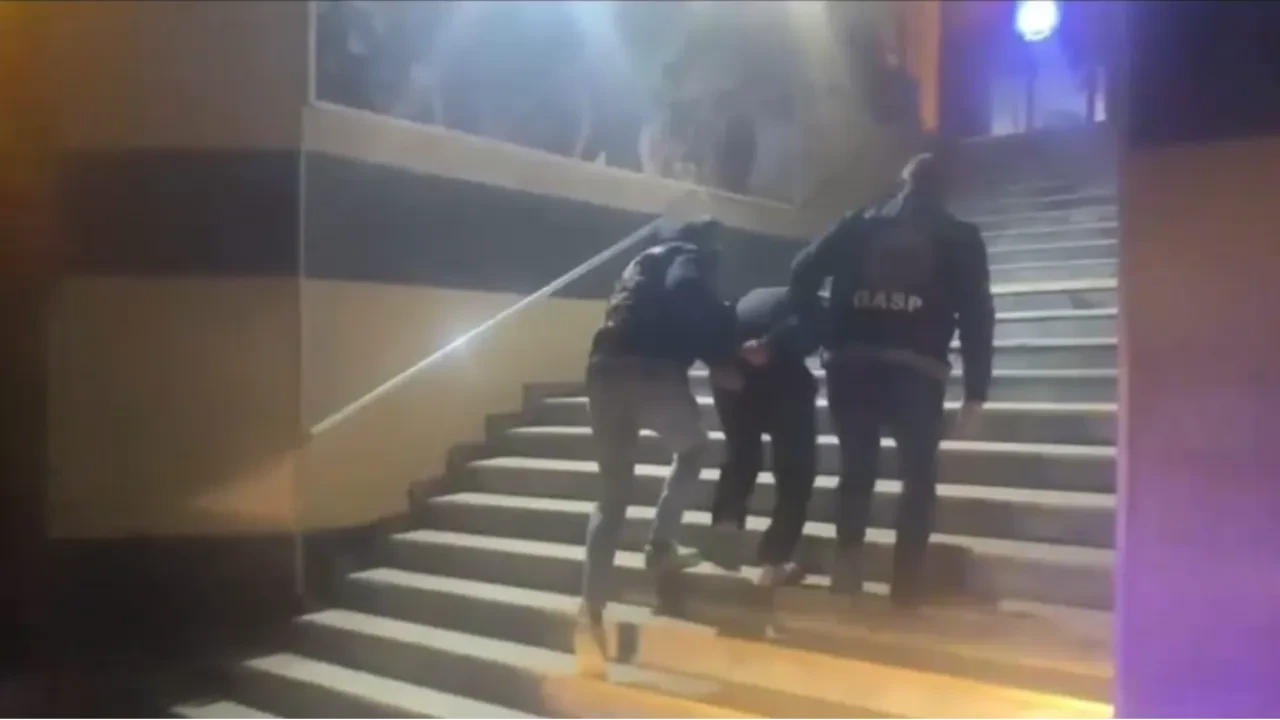 İstanbul'un 7 ilçesinde motosikletli örgütlere operasyon: 10 gözaltı