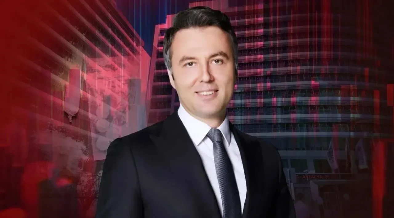 Kadın spikerin Mehmet Akif Ersoy hakkındaki itirafları ortaya çıktı: 'Parayı rulo yapıp...'