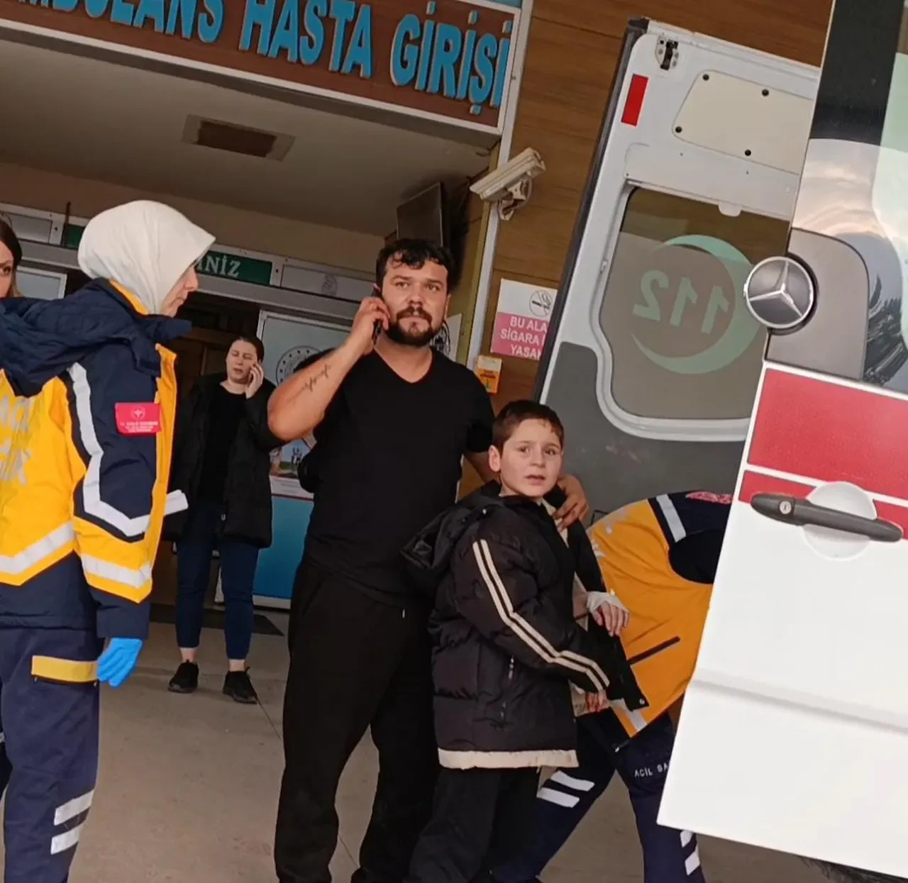 Nacak yüzünden kanlar içinde kaldı! Küçük çocuğun oyunu kötü bitti