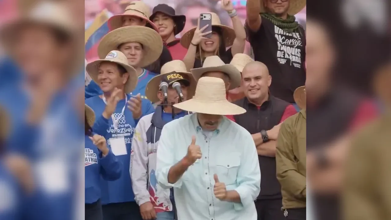 Venezuela lideri Maduro ABD'yi şarkıyla tiye aldı: "Don't worry be happy"