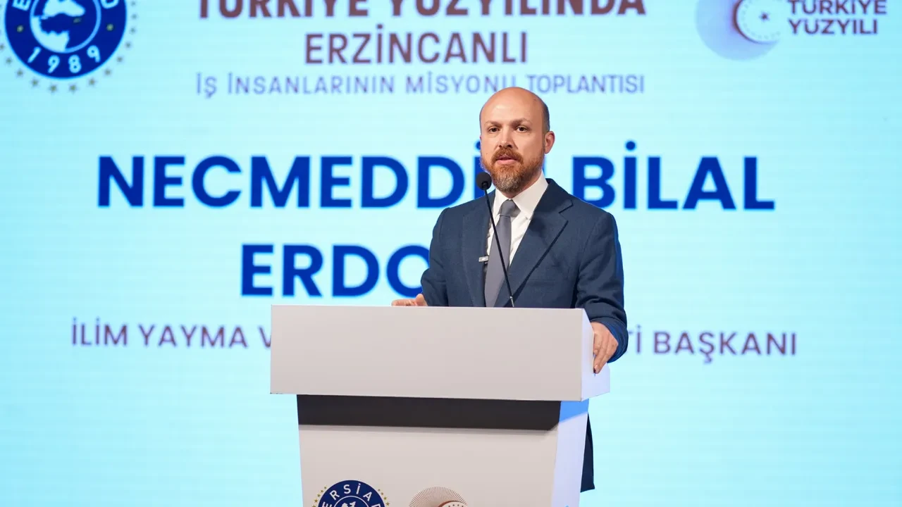 Bilal Erdoğan: Kolay yoldan zengin olmuş insanları örnek göstermemek lazım! Toplumu bozuyoruz
