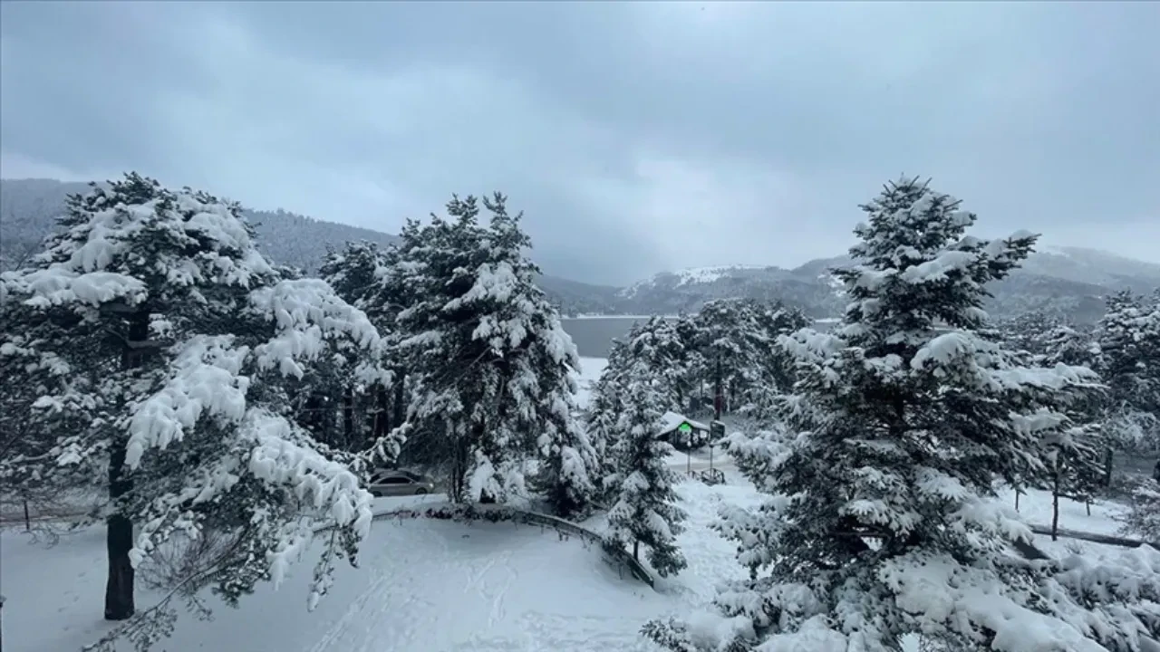 Bolu, Çankırı, Kastamonu yarın okullar tatil mi, son dakika? 15 Aralık Valilik açıklaması son dakika